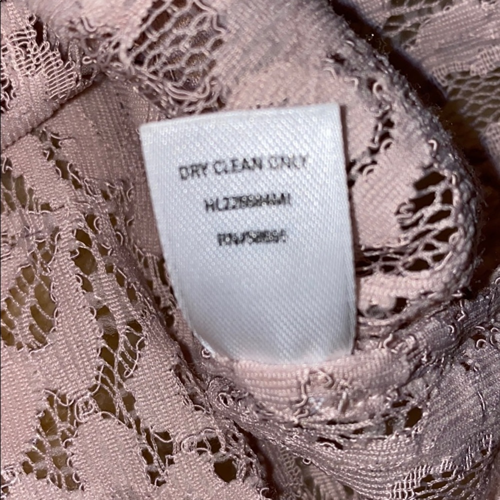 Lace top - Picture 4 of 6
